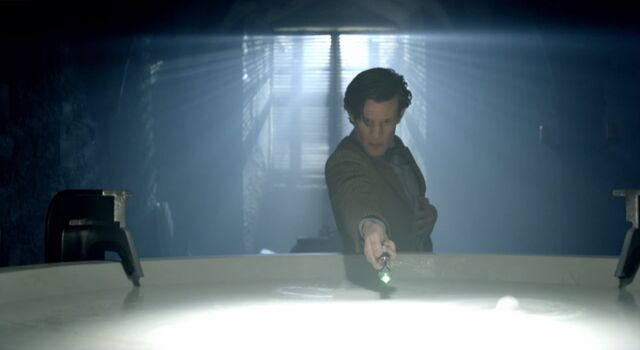 File:Doctor-examining-the-flesh.jpg