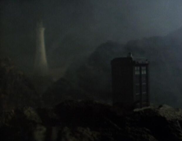 File:TARDIS in the fog.jpg