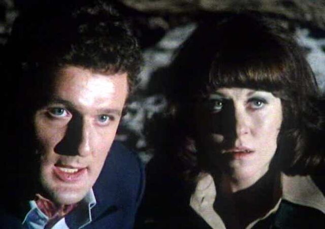 File:HarryAndSarahOnVoga.jpg