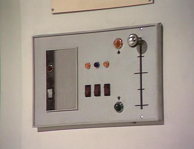 File:Auto-guard cut out.jpg