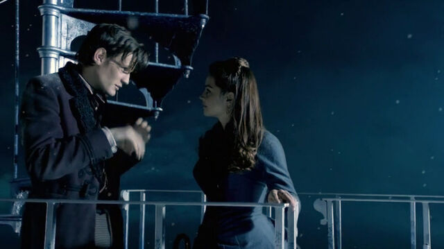 File:ElevenClara-StaircaseLadderLanding.jpg