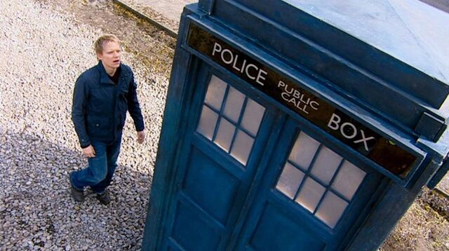 File:Elton and the TARDIS.jpg