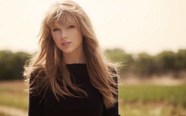 File:Taylor-Swift-2013-HD-Wallpaper-700x437.jpg