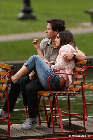 File:Ted-movie-john-and-lori-2.jpg