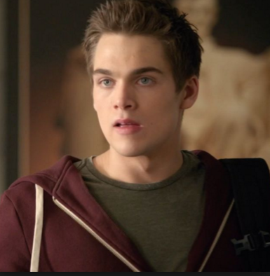 File:Liam.01.png