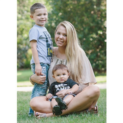 File:Kailyn & her boys.png