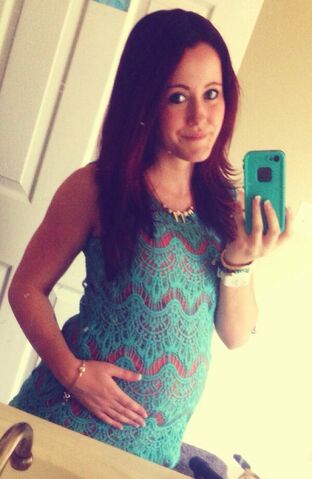File:Jenelle pregnant.jpeg