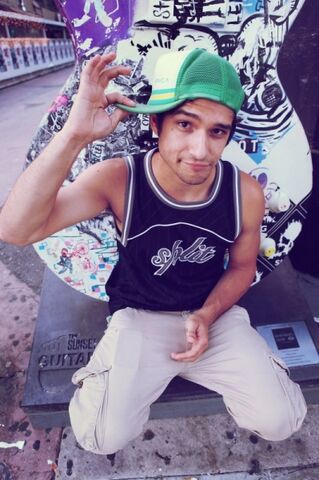 Fichier:23831tyler posey.jpg