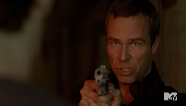 Datei:Teen-Wolf-Season-3-Episode-22-Sneak-Peek-De-Void-04-2014-03-03.jpg