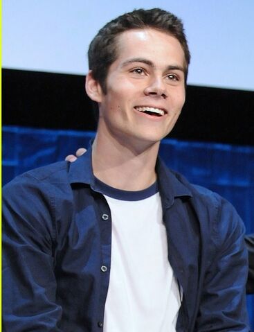 File:Dylan season 2.jpg