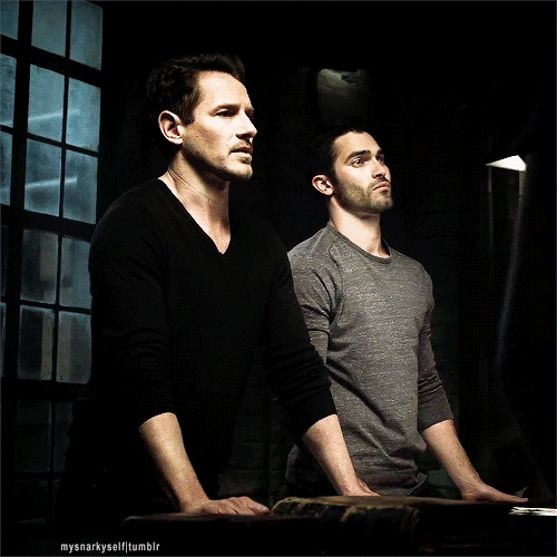 Результат пошуку зображень за запитом "дерек хейл"