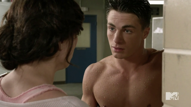 File:Allison is looking down.png