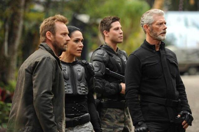 File:Terra Nova Vs security.jpg