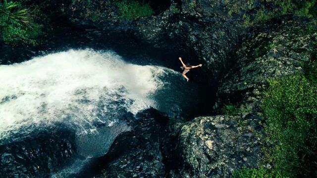 File:Waterfall.jpg