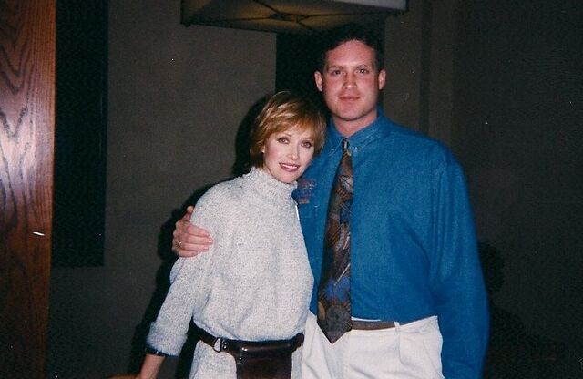 File:Pandora Tanya & Aaron.jpg