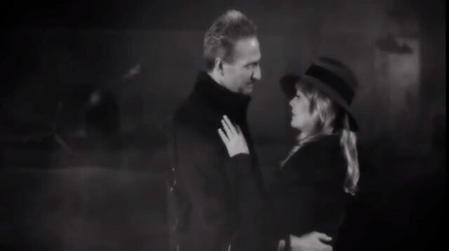 File:Chelsee and Tex 2050.jpg