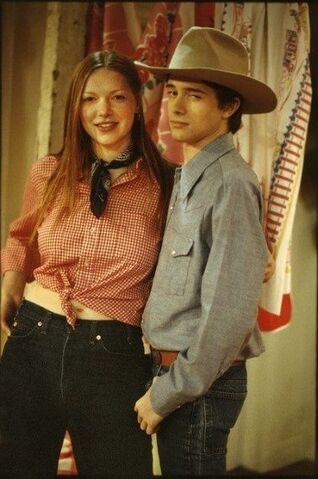 File:Eric-and-Donna-that-70-27s-show-40847 263 400.jpg