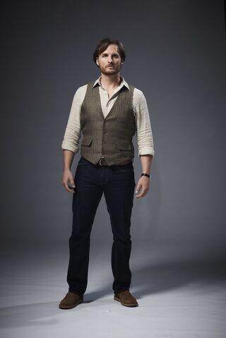 File:Jeremy Danvers Season One Promotional Image.jpg
