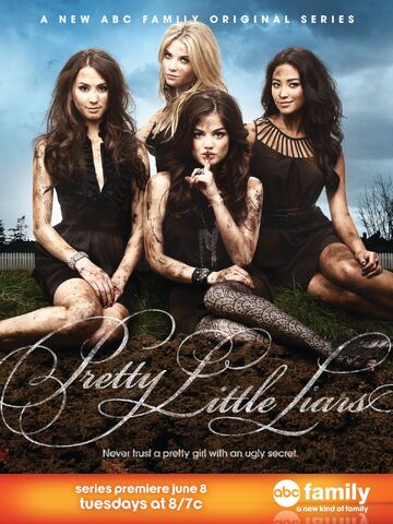 Fichier:PrettyLittleLiars PosterS1.jpg