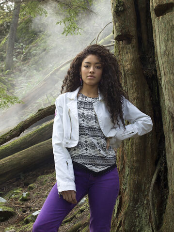 Fichier:DeadOfSummer Jessie.jpg