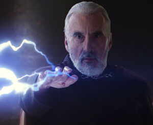 Count-Dooku-christopher-lee-2511885-320-262
