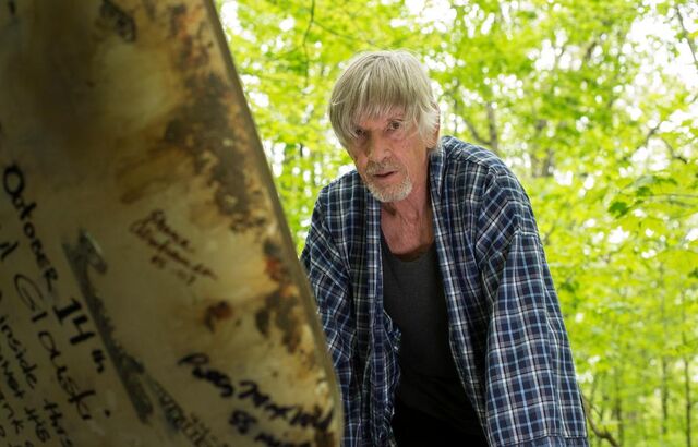 File:1x07 KevinGarveySenior.jpg
