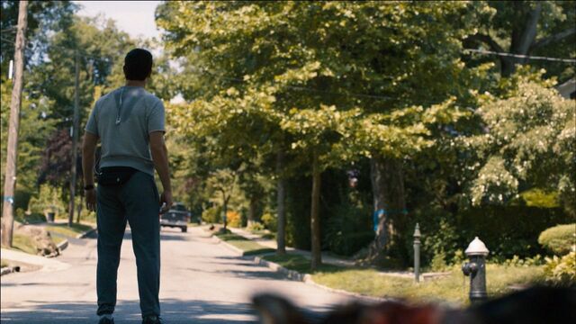 File:1x01 VanDrivingAway.jpg