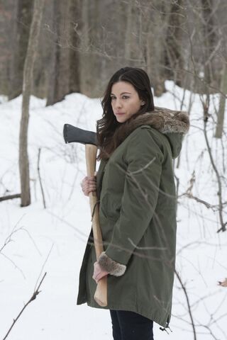 File:1x02 MegWithAnAxe.jpg