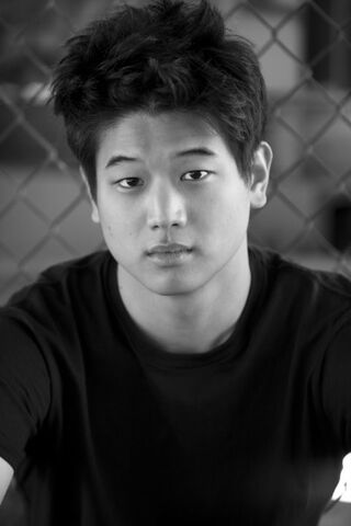 Fichier:Ki Hong Lee.jpg
