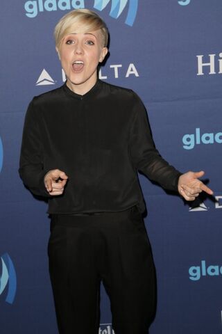File:Hannah Hart.jpg