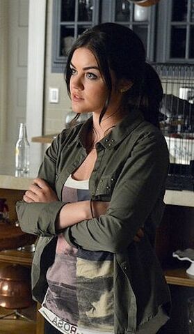 File:Pretty-little-liars-season-4-episode-2-aria.jpg