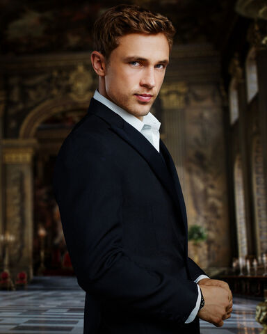 File:Liam Season 2.jpg