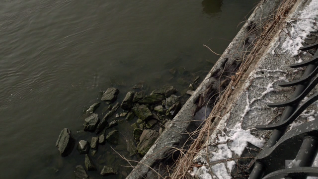 File:S01E03-6.png