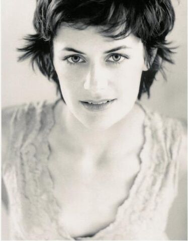 File:Reneedwyersarahclarke.jpg