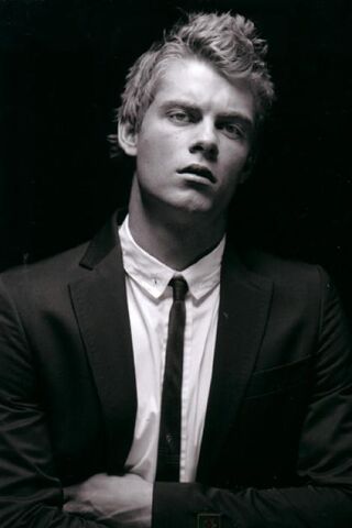 File:Luke Mitchell 026.jpg