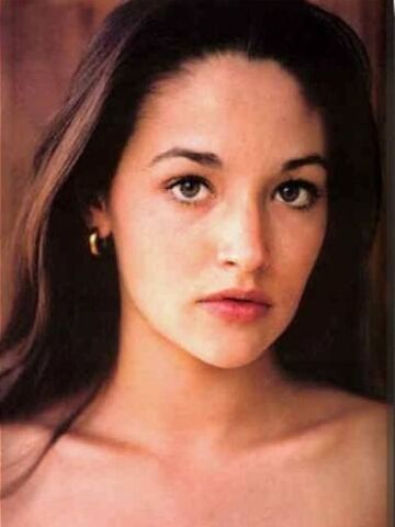 File:Olivia-Hussey0.jpg