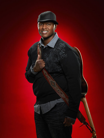 File:Javier Colon.png