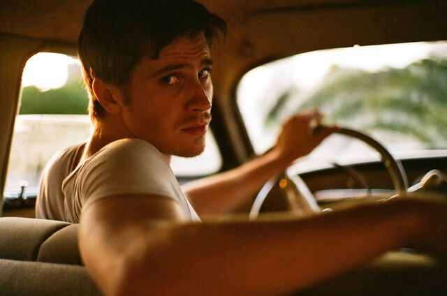 File:Interview-Garrett-Hedlund-Talks-About-His-Role-in-On-the-Road.jpg