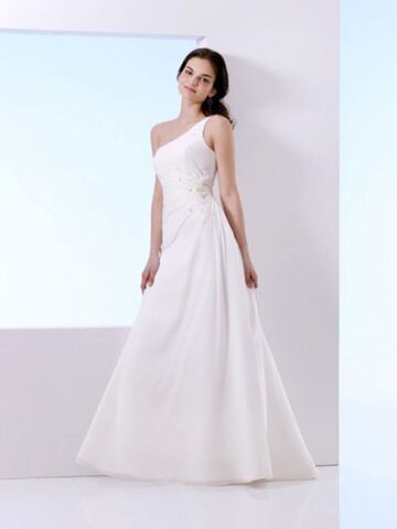 File:Aline-wedding-dresses-LH8.jpg