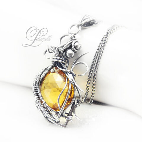 File:Dragon Pendant Amber.jpg