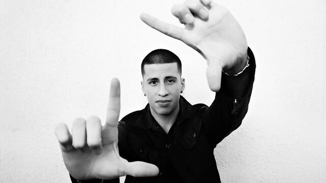 File:05-Top13-BW-portraits-480x270 retina.jpg