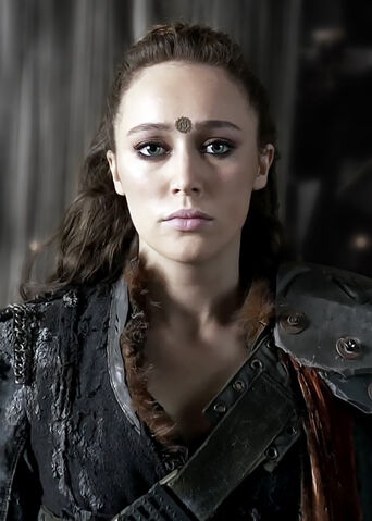 Файл:Lexa-commander-lexa-the-100-39474462-540-757.jpg