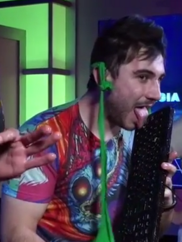 File:Joeykeyboard.png