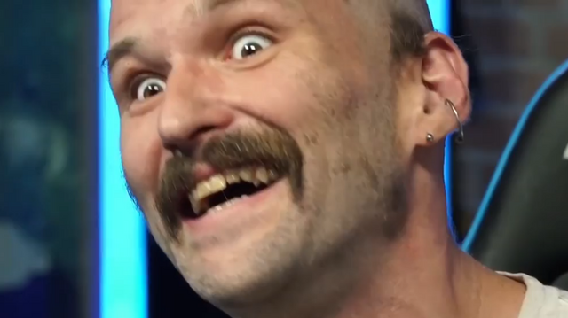 File:JasonShave.png