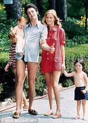 Article-0-0923302c000005dc-384 306x423.jpeg