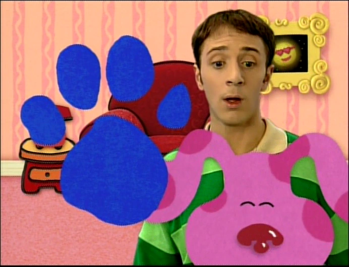 Image Pawprint in Magenta Gets Glasses.png Blue's Clues Wiki