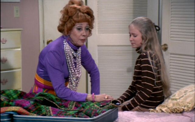 File:Aunt Jenny and Jan.jpg