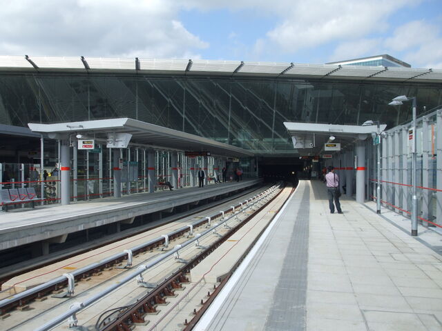 File:StratfordRailwayStation.jpg