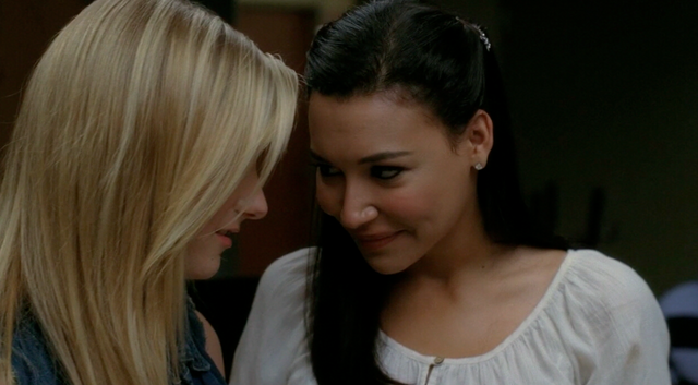 File:Brittana After Landslide-1-.png