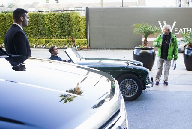 File:1x02BTS2.jpg